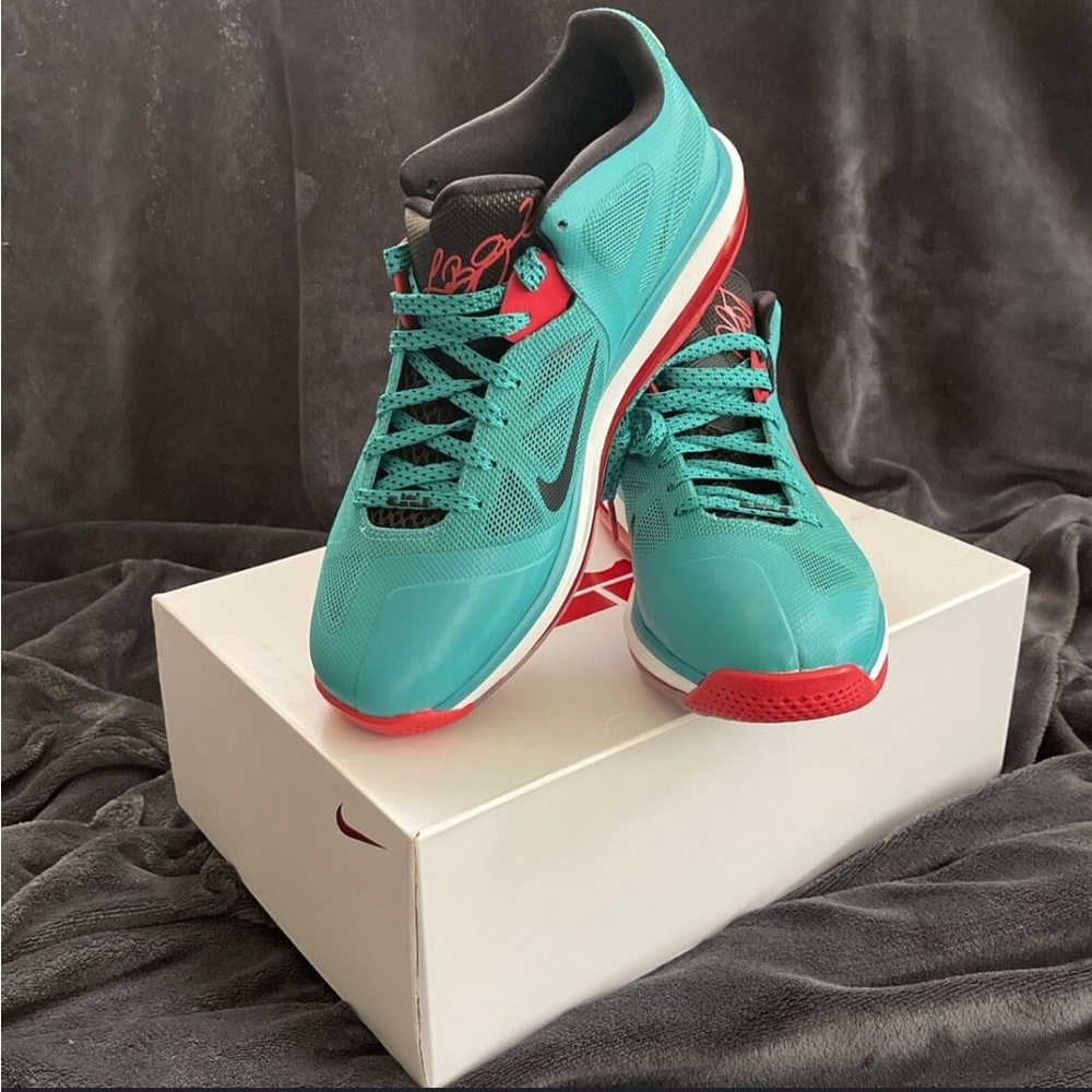 EUC Nike LeBron 9 Low (Men)
